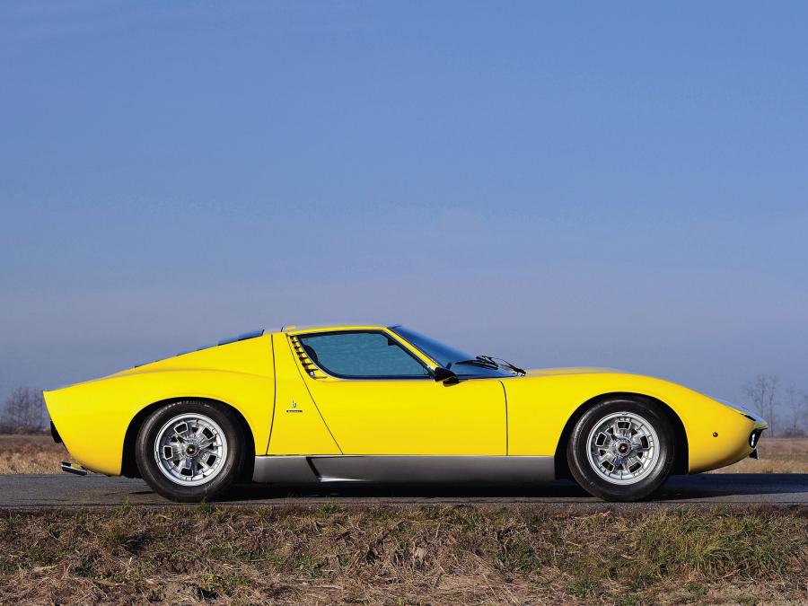  Lamborghini Miura P400 1966 года  (фото 8 из 16)